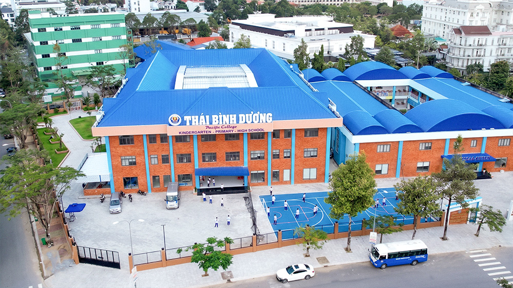 Không gian trường học